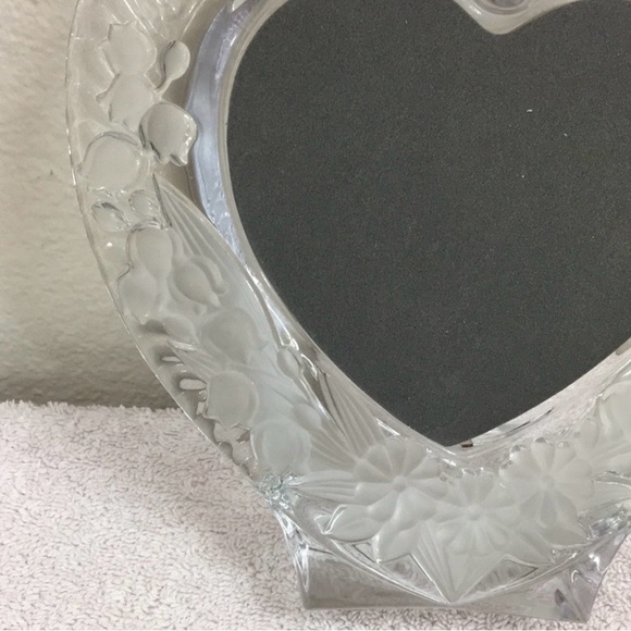 Vintage Home Beautiful Frosted Floral Heart Open Front Photo Glass Frame Classic - Picture 4 of 11